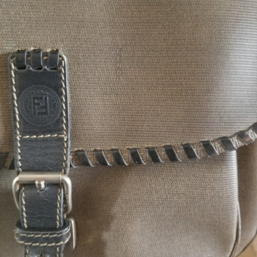 Fendi Rare Vintage Stitched cross body bag - Picture 8 of 14